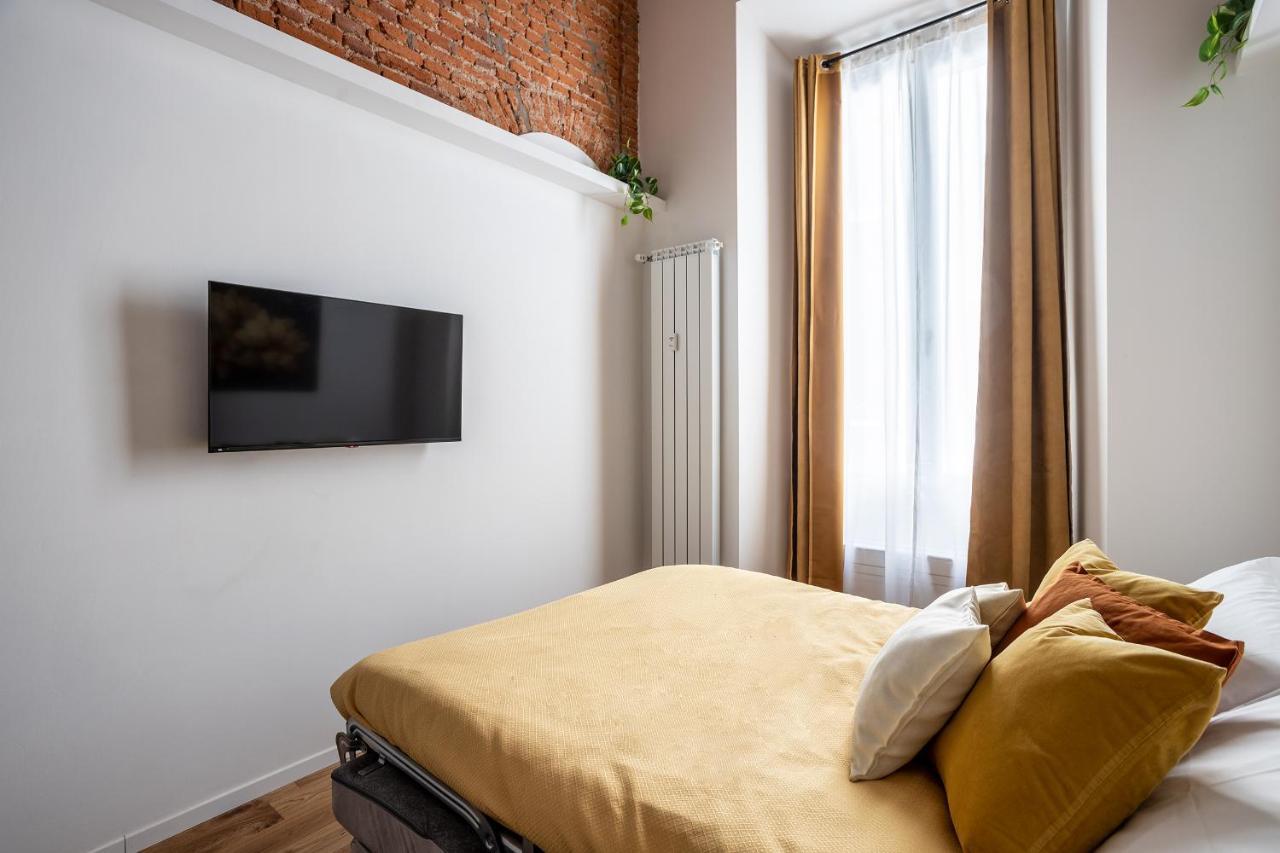 Milano City Apartments - Duomo Brera - Elegant Suite In Design District Exterior foto